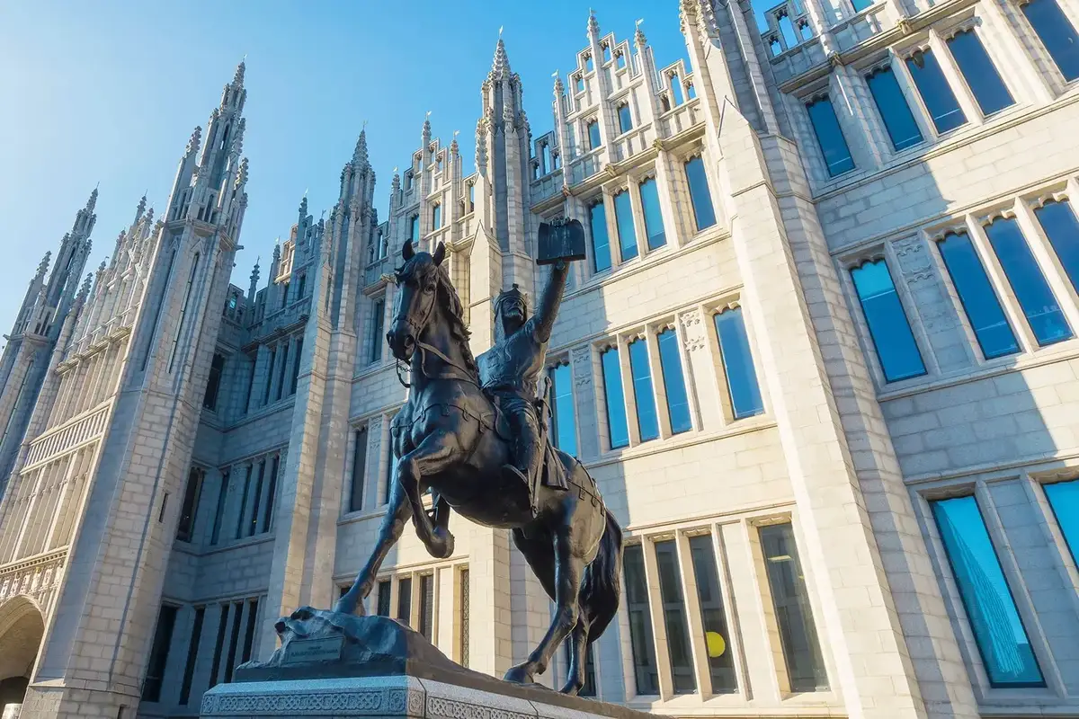 Marischal College in Aberdeen stadscentrum