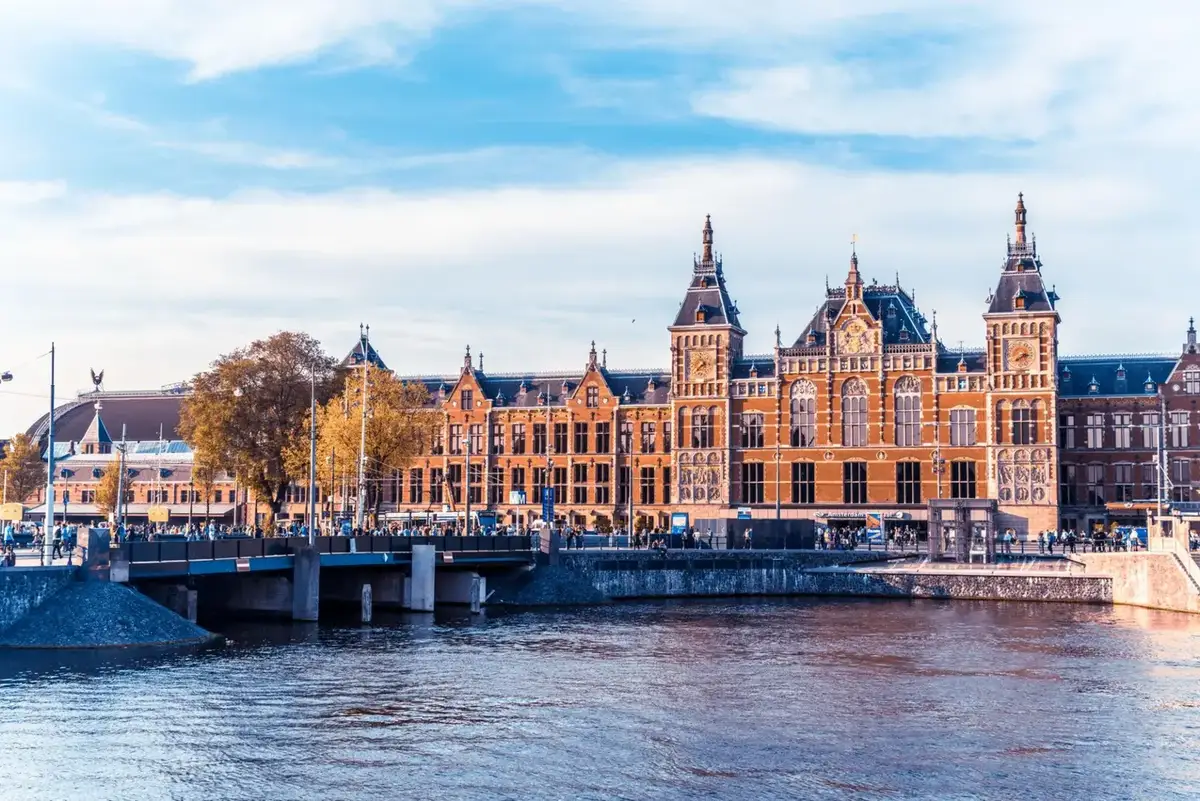Veerbootbestemming Amsterdam in Nederland