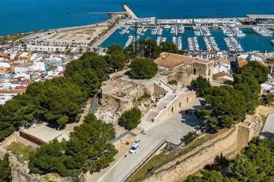 Veerbootbestemming Dénia in Spanje