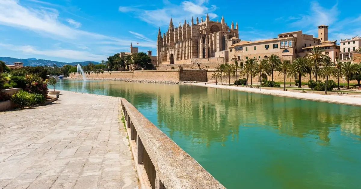 Palma de Mallorca kathedraal, oude stad en mediterrane waterkant