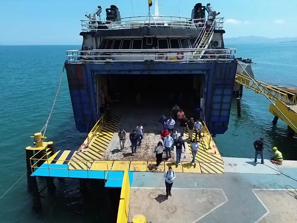 Veerbootbestemming Linosa in Italië