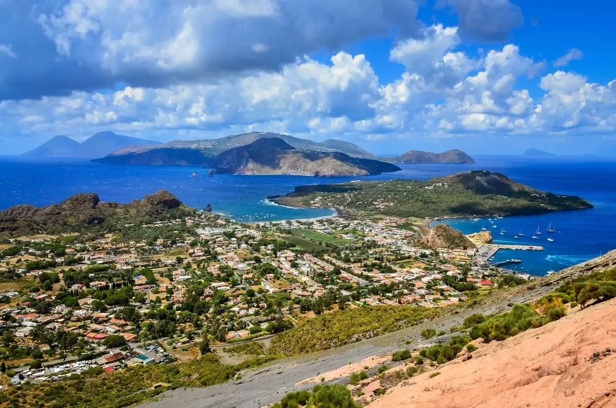 Veerbootbestemming Vulcano in Italië