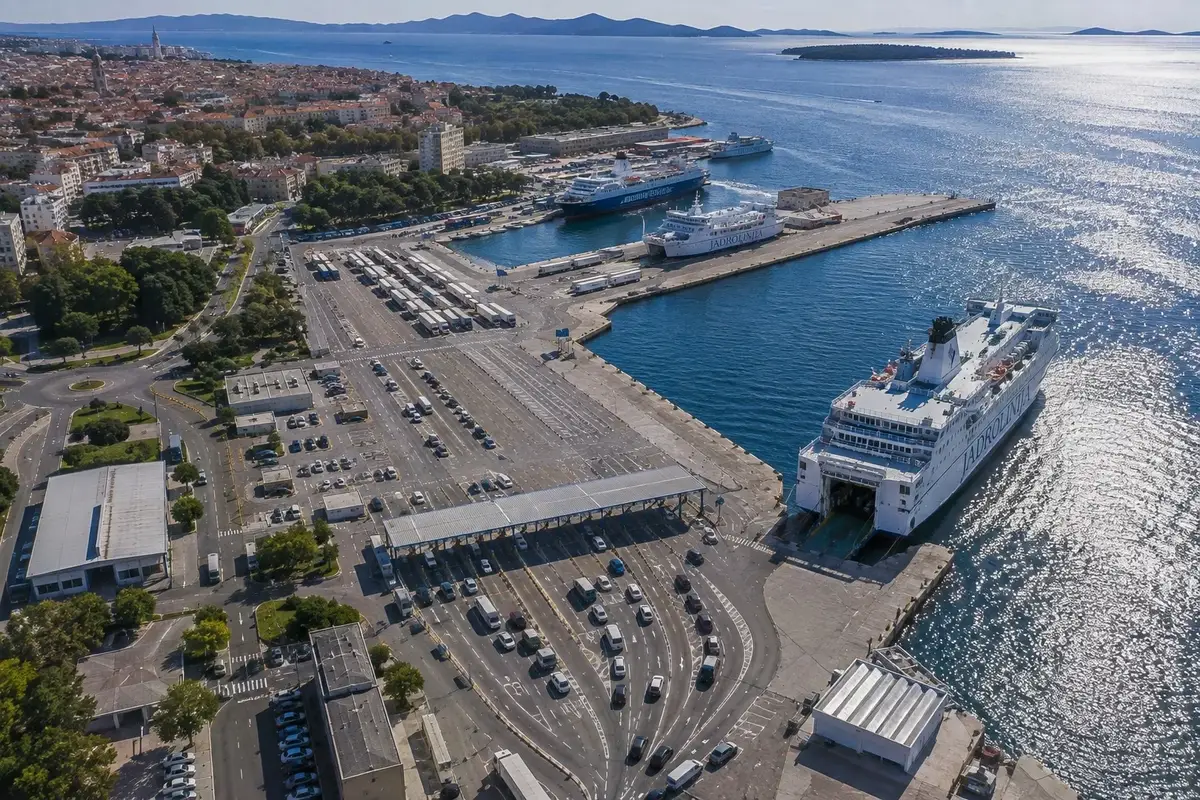 Zadar Gaženica veerboothaven op de Kroatië kust